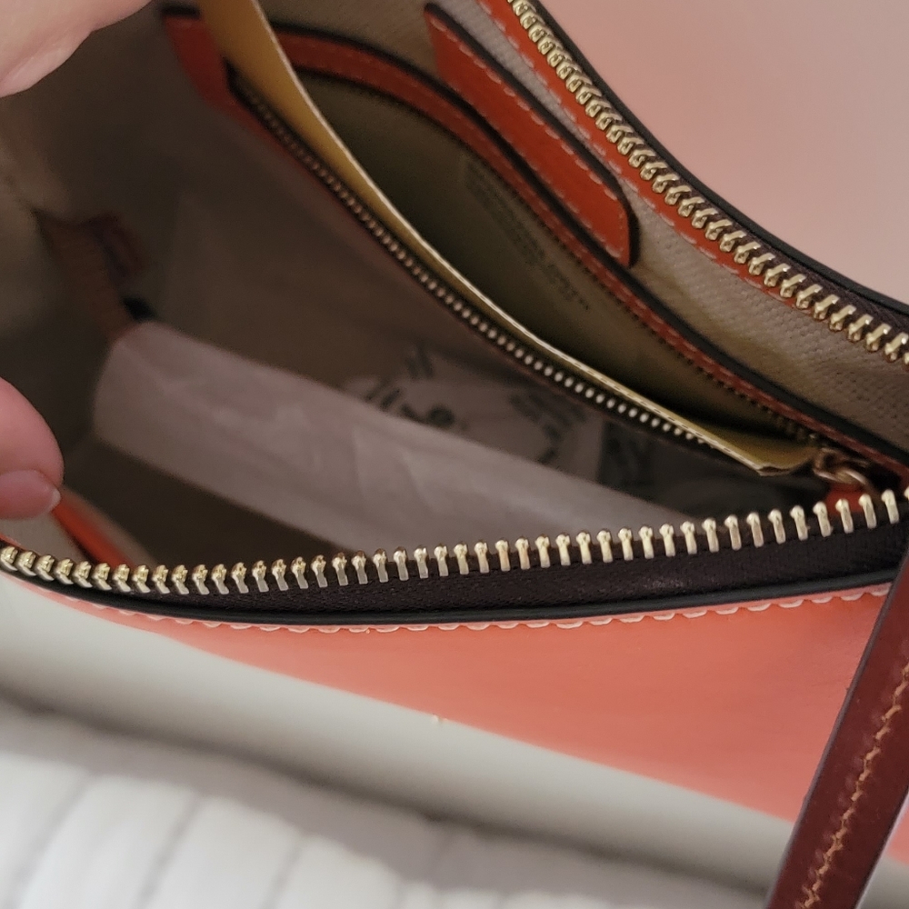 Dooney And Bourke Crossbody